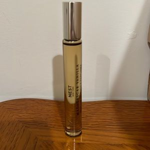 Travel size nest vanilla perfume oil